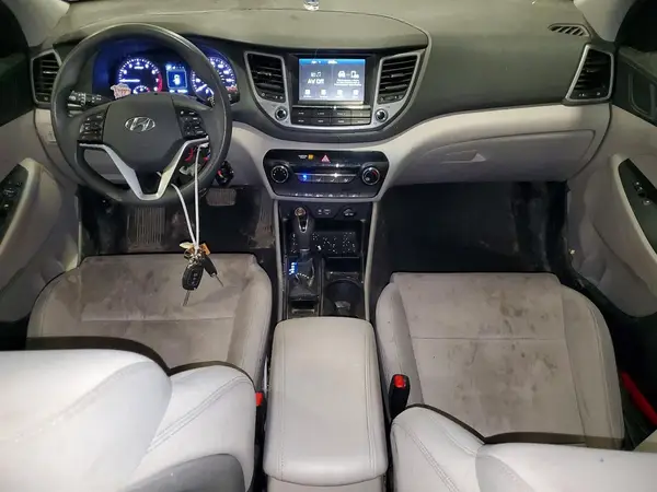 KM8J3CA44JU836480 2018 HYUNDAI TUCSON - Image 8