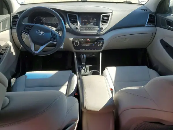 KM8J3CA44JU836513 2018 HYUNDAI TUCSON - Image 8