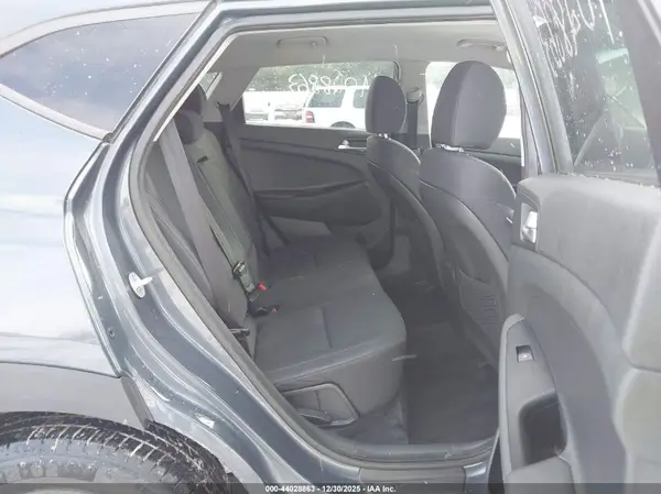 KM8J3CA44KU017518 2019 HYUNDAI TUCSON - Image 8