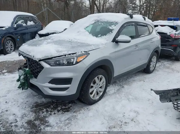KM8J3CA44KU040071 2019 HYUNDAI TUCSON - Image 2