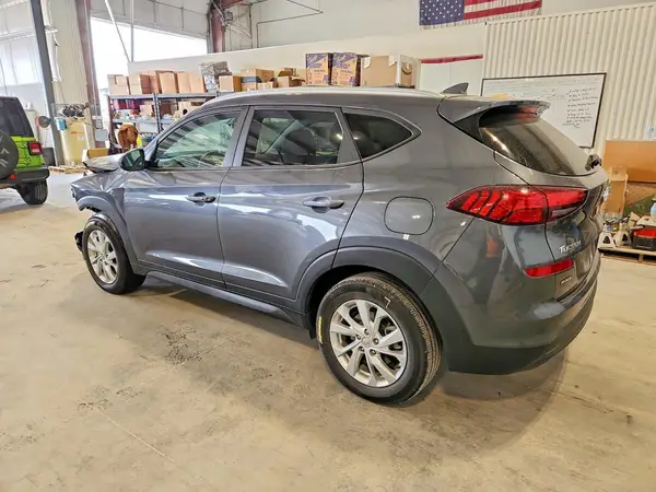 KM8J3CA44KU062829 2019 HYUNDAI TUCSON - Image 2