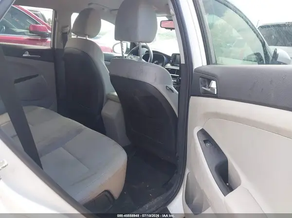 KM8J3CA44KU066301 2019 HYUNDAI TUCSON - Image 8