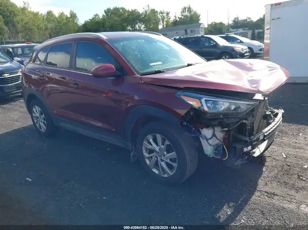 KM8J3CA44KU857007 2019 HYUNDAI TUCSON - Image 1