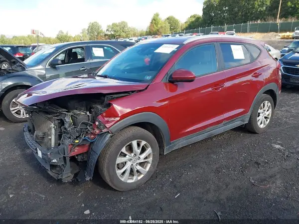 KM8J3CA44KU857007 2019 HYUNDAI TUCSON - Image 2