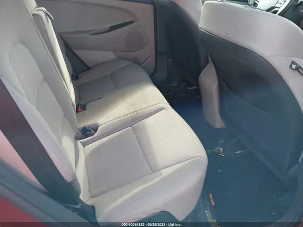 KM8J3CA44KU857007 2019 HYUNDAI TUCSON - Image 8