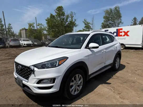 KM8J3CA44KU877919 2019 HYUNDAI TUCSON - Image 2