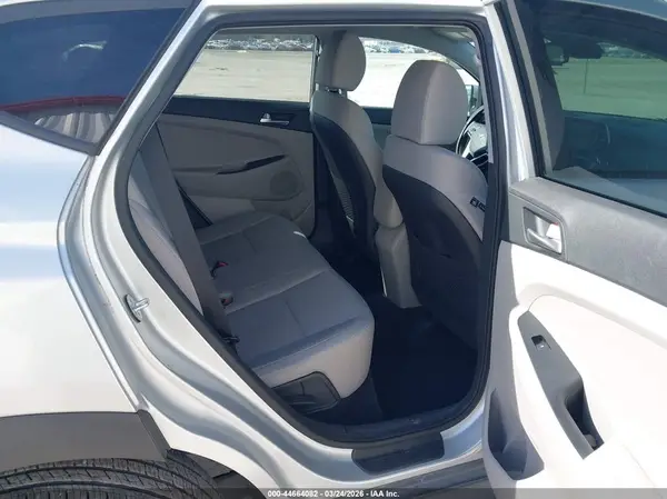 KM8J3CA44KU917237 2019 HYUNDAI TUCSON - Image 8