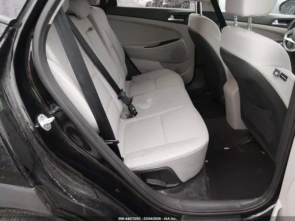 KM8J3CA44KU953557 2019 HYUNDAI TUCSON - Image 8