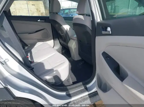 KM8J3CA44LU171938 2020 HYUNDAI TUCSON - Image 8