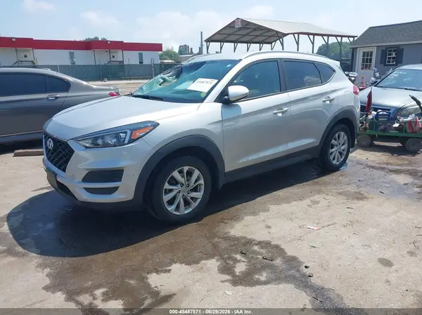KM8J3CA44LU254981 2020 HYUNDAI TUCSON - Image 2