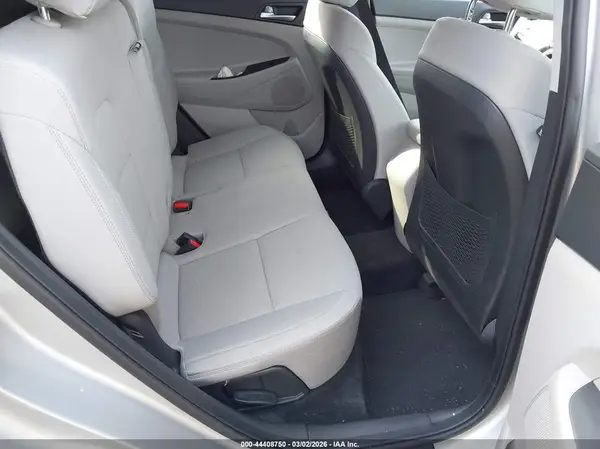 KM8J3CA44LU261462 2020 HYUNDAI TUCSON - Image 8