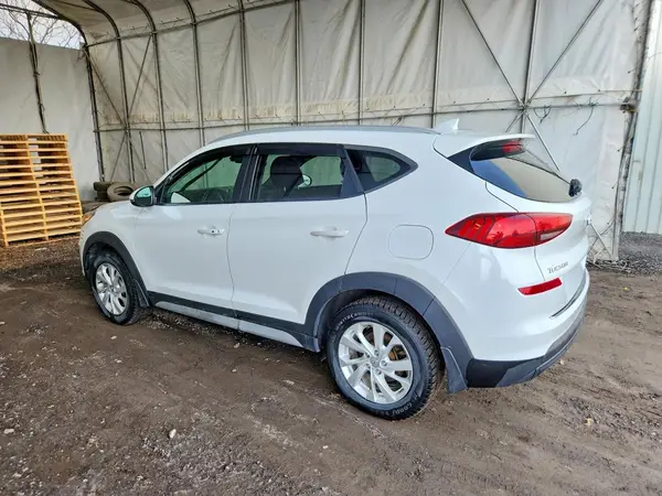 KM8J3CA44LU267360 2020 HYUNDAI TUCSON - Image 2