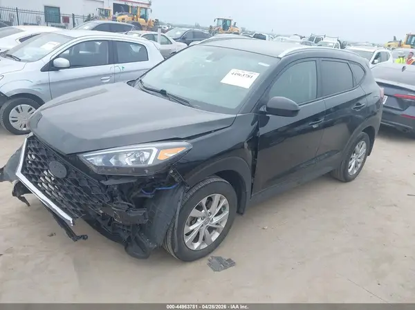 KM8J3CA44MU299758 2021 HYUNDAI TUCSON - Image 2
