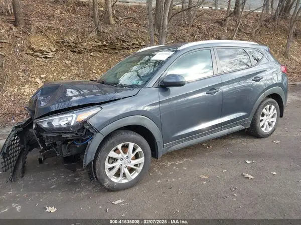 KM8J3CA44MU344679 2021 HYUNDAI TUCSON - Image 2