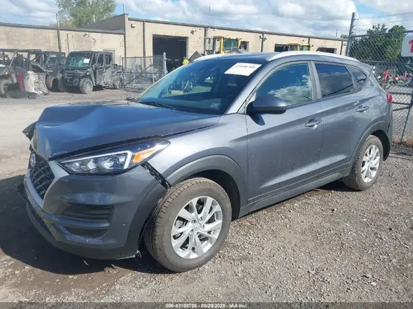 KM8J3CA44MU389802 2021 HYUNDAI TUCSON - Image 2