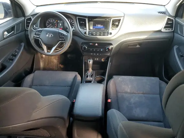 KM8J3CA45GU037381 2016 HYUNDAI TUCSON - Image 8