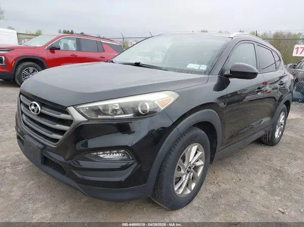 KM8J3CA45GU041348 2016 HYUNDAI TUCSON - Image 2