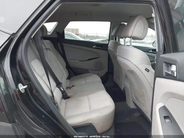 KM8J3CA45GU041348 2016 HYUNDAI TUCSON - Image 8