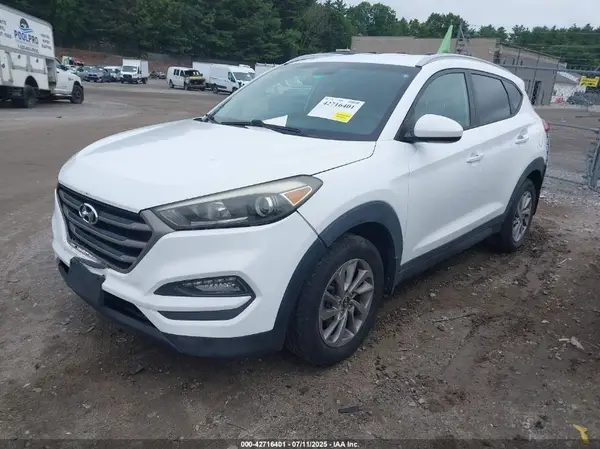 KM8J3CA45GU041446 2016 HYUNDAI TUCSON - Image 2