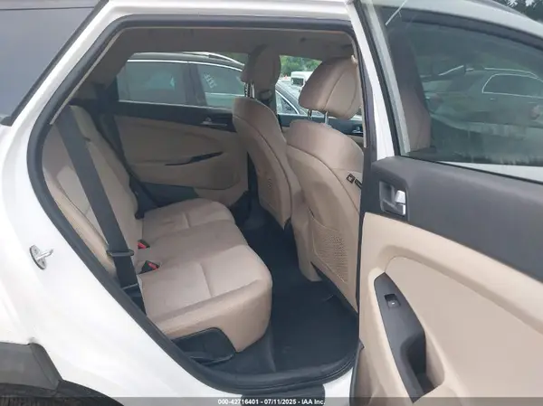 KM8J3CA45GU041446 2016 HYUNDAI TUCSON - Image 8