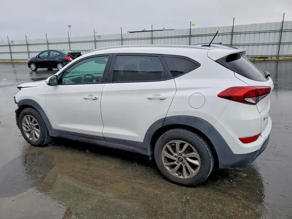 KM8J3CA45GU074267 2016 HYUNDAI TUCSON - Image 2