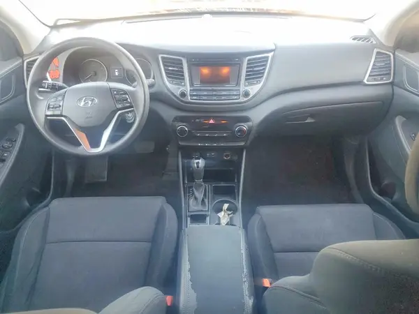 KM8J3CA45GU094468 2016 HYUNDAI TUCSON - Image 8