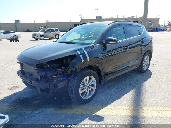 KM8J3CA45GU102083 2016 HYUNDAI TUCSON - Image 2