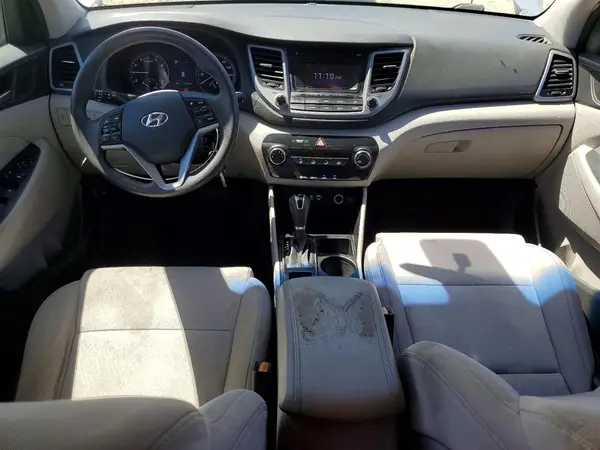 KM8J3CA45GU102231 2016 HYUNDAI TUCSON - Image 8