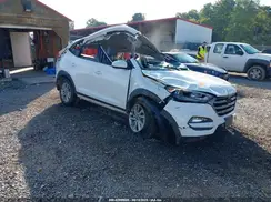KM8J3CA45GU116954 2016 HYUNDAI TUCSON