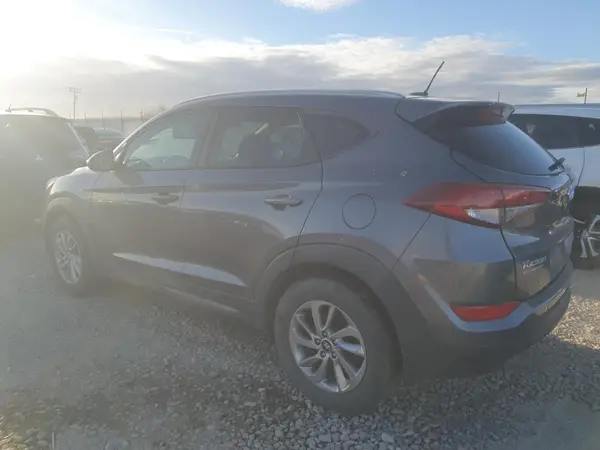KM8J3CA45GU127727 2016 HYUNDAI TUCSON - Image 2