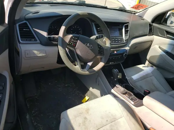 KM8J3CA45GU136993 2016 HYUNDAI TUCSON - Image 8