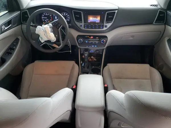 KM8J3CA45GU144222 2016 HYUNDAI TUCSON - Image 8