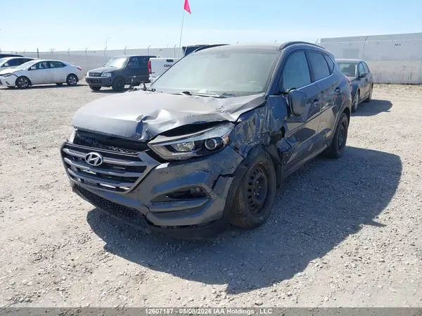 KM8J3CA45GU165927 2016 HYUNDAI TUCSON - Image 2