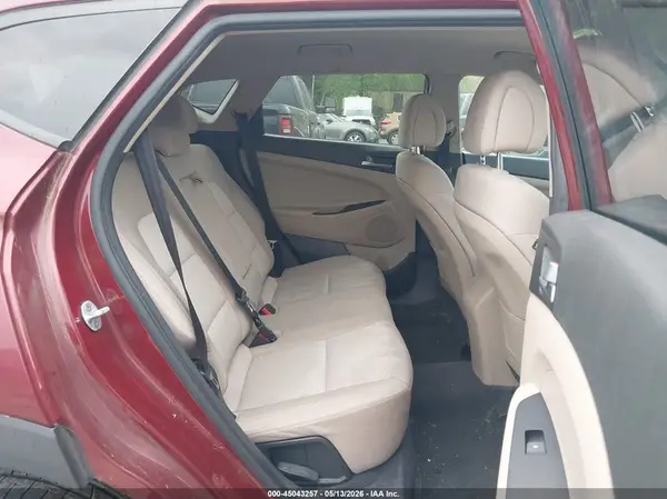 KM8J3CA45GU182503 2016 HYUNDAI TUCSON - Image 8