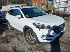 KM8J3CA45GU245793 2016 HYUNDAI TUCSON