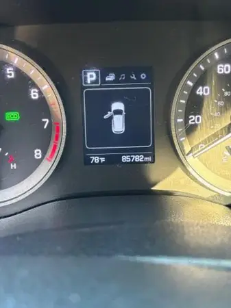 KM8J3CA45GU247835 2016 HYUNDAI TUCSON - Image 8