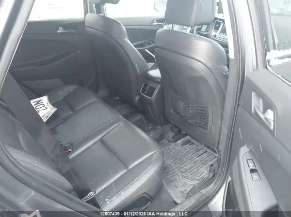 KM8J3CA45HU257492 2017 HYUNDAI TUCSON - Image 8