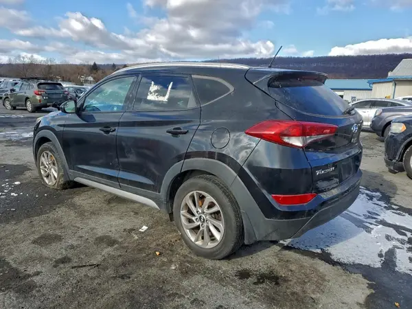KM8J3CA45HU260067 2017 HYUNDAI TUCSON - Image 2