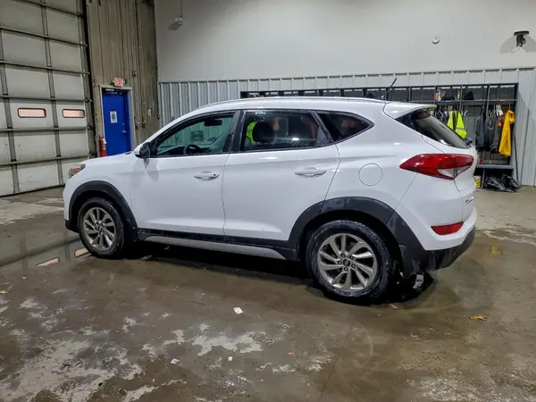 KM8J3CA45HU262191 2017 HYUNDAI TUCSON - Image 2