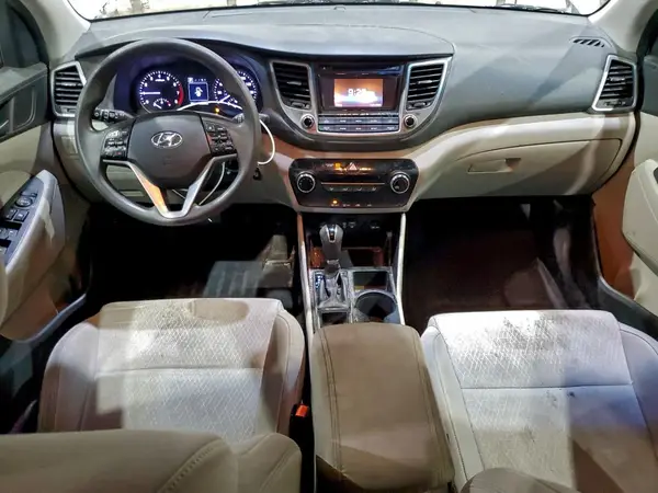 KM8J3CA45HU262191 2017 HYUNDAI TUCSON - Image 8