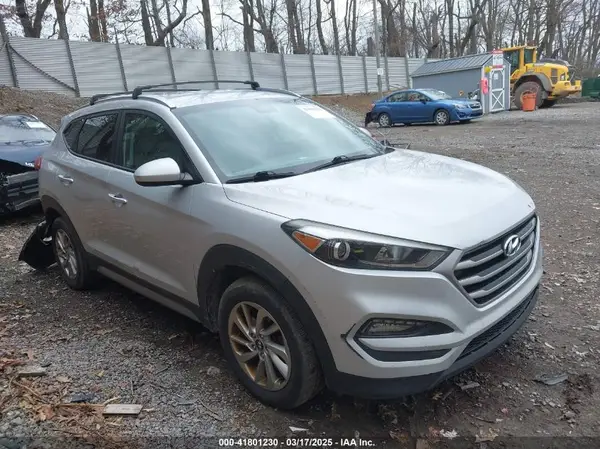 KM8J3CA45HU272171 2017 HYUNDAI TUCSON - Image 1