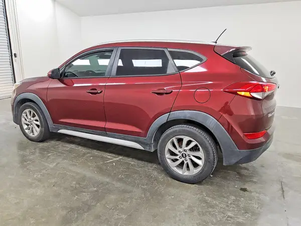 KM8J3CA45HU275765 2017 HYUNDAI TUCSON - Image 2