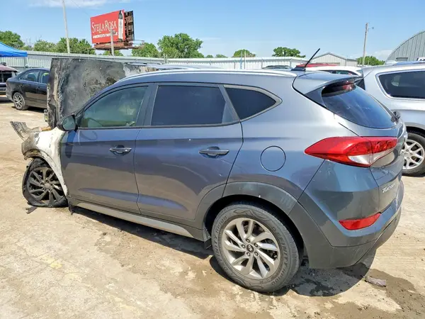 KM8J3CA45HU281307 2017 HYUNDAI TUCSON - Image 2
