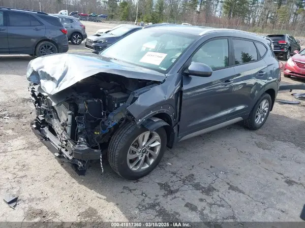 KM8J3CA45HU288936 2017 HYUNDAI TUCSON - Image 2