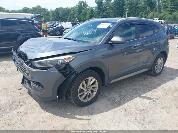 KM8J3CA45HU296339 2017 HYUNDAI TUCSON - Image 2