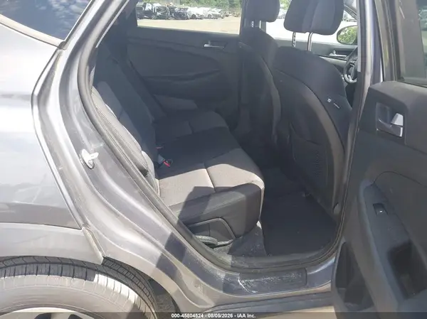 KM8J3CA45HU296339 2017 HYUNDAI TUCSON - Image 8
