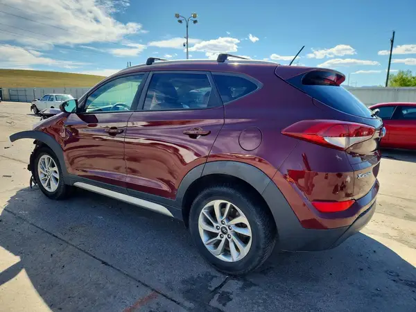 KM8J3CA45HU317464 2017 HYUNDAI TUCSON - Image 2