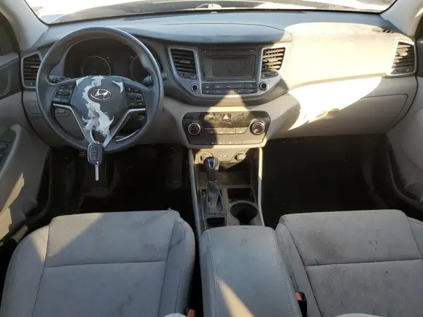 KM8J3CA45HU342395 2017 HYUNDAI TUCSON - Image 8