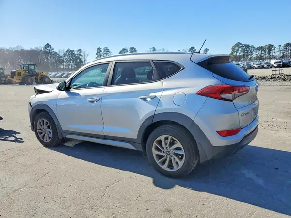 KM8J3CA45HU344244 2017 HYUNDAI TUCSON - Image 2