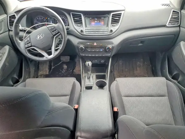 KM8J3CA45HU353445 2017 HYUNDAI TUCSON - Image 8